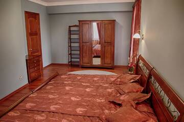 Фото номера Улучшенный двухместный номер с 1 кроватью Гостевой дом Tsaghkunq Guest House г. Севан 3