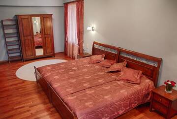 Фото номера Улучшенный двухместный номер с 1 кроватью Гостевой дом Tsaghkunq Guest House г. Севан 4