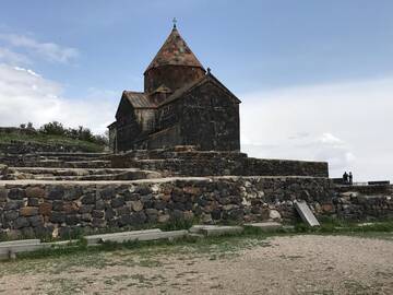 Фото номера Двухместный номер Делюкс с 1 кроватью и ванной Отель Armenia VanSevan Hotel г. Севан 3